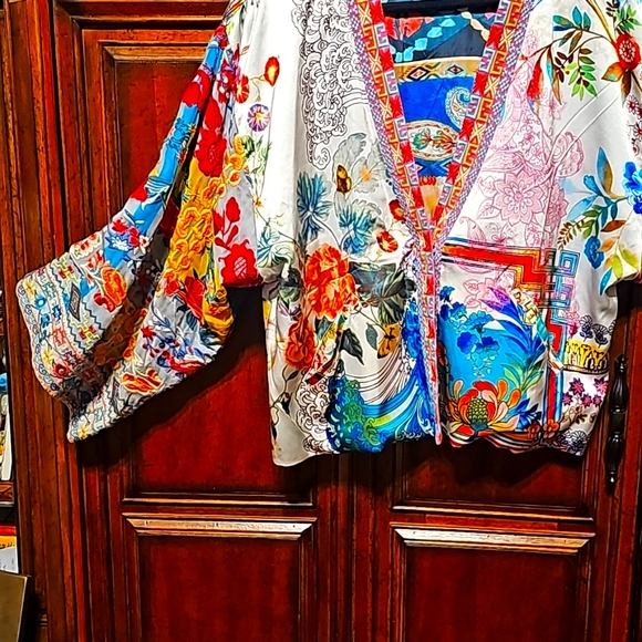 JOHNNY WAS DREAMER PRINT REVERSIBLE SILK  KIMONO W/EMBROIDERY SZ. MD! - Picture 4 of 16